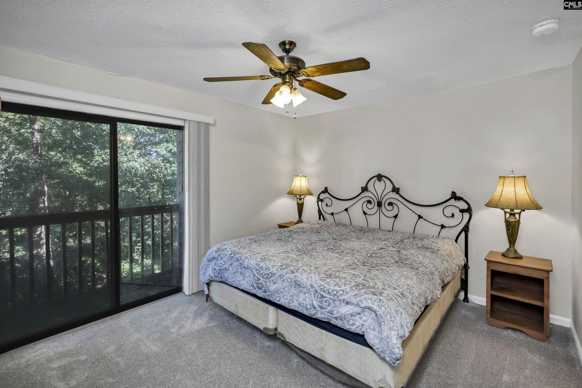 422 Edgewater Lane Photo 11