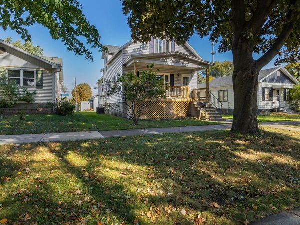 208 TERRACE AVENUE, Marinette, WI 54143