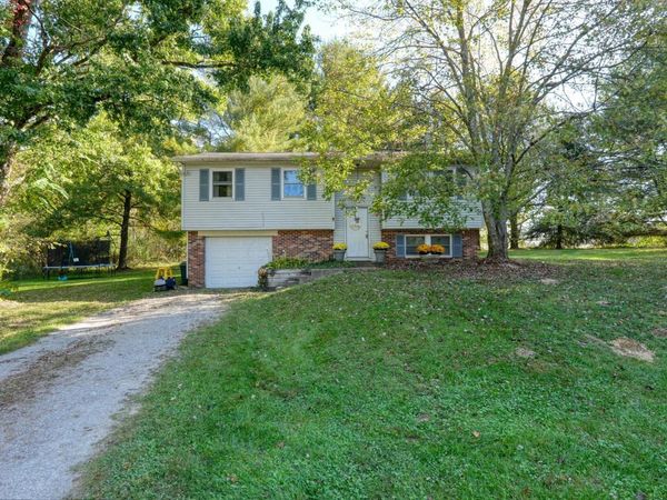 62282 Forestview Drive , Cambridge, OH 43725
