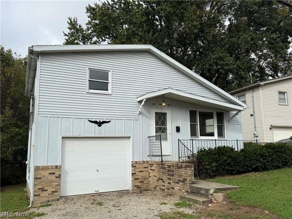 1031 Grant Avenue NW, New Philadelphia, OH 44663