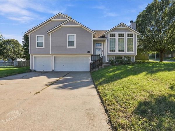 15001 E 48th Street, Kansas City, MO 64136