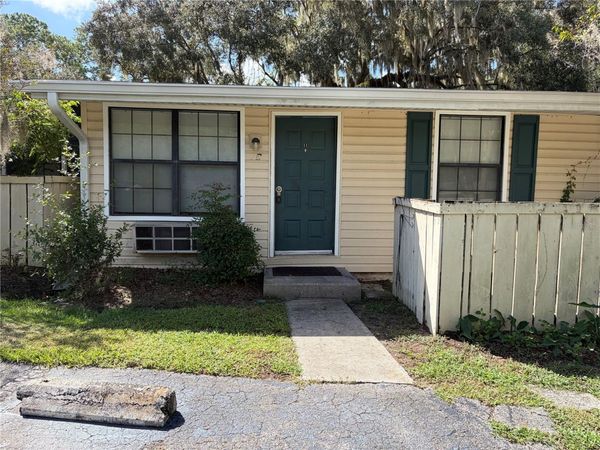 2490 SW 14TH DRIVE , Unit 11, GAINESVILLE, FL 32608