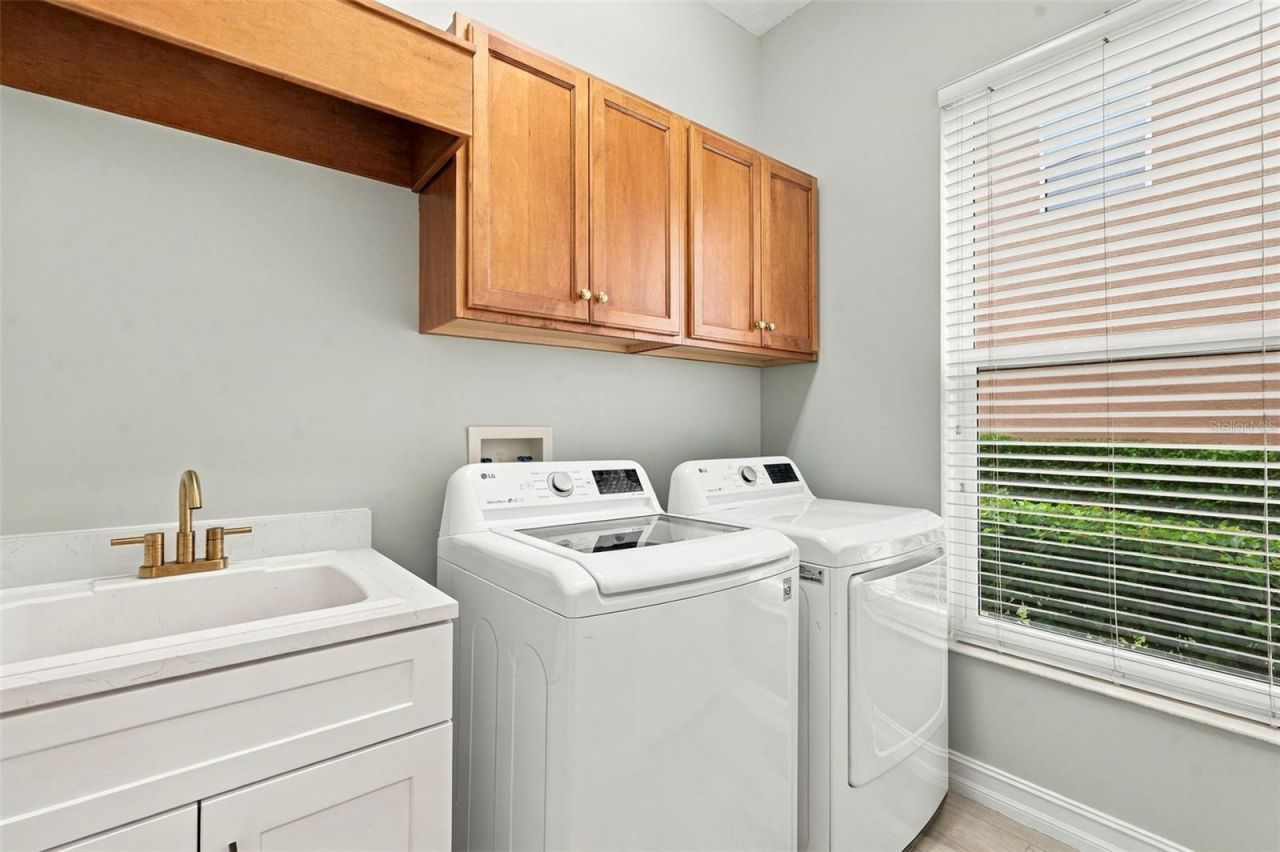 9925 Sago Point Drive, Seminole, FL 33777 Photo