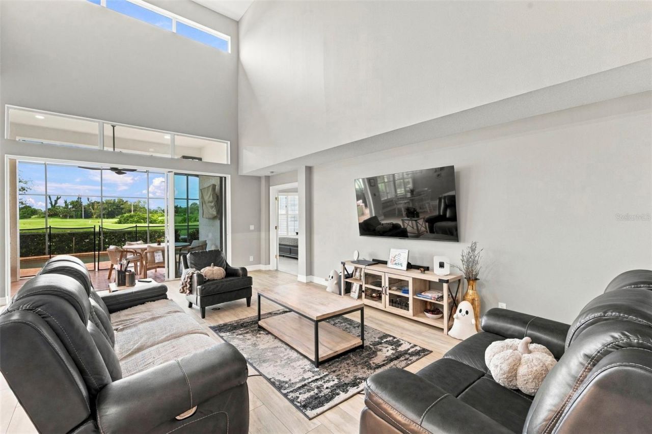 9925 Sago Point Drive, Seminole, FL 33777 Photo