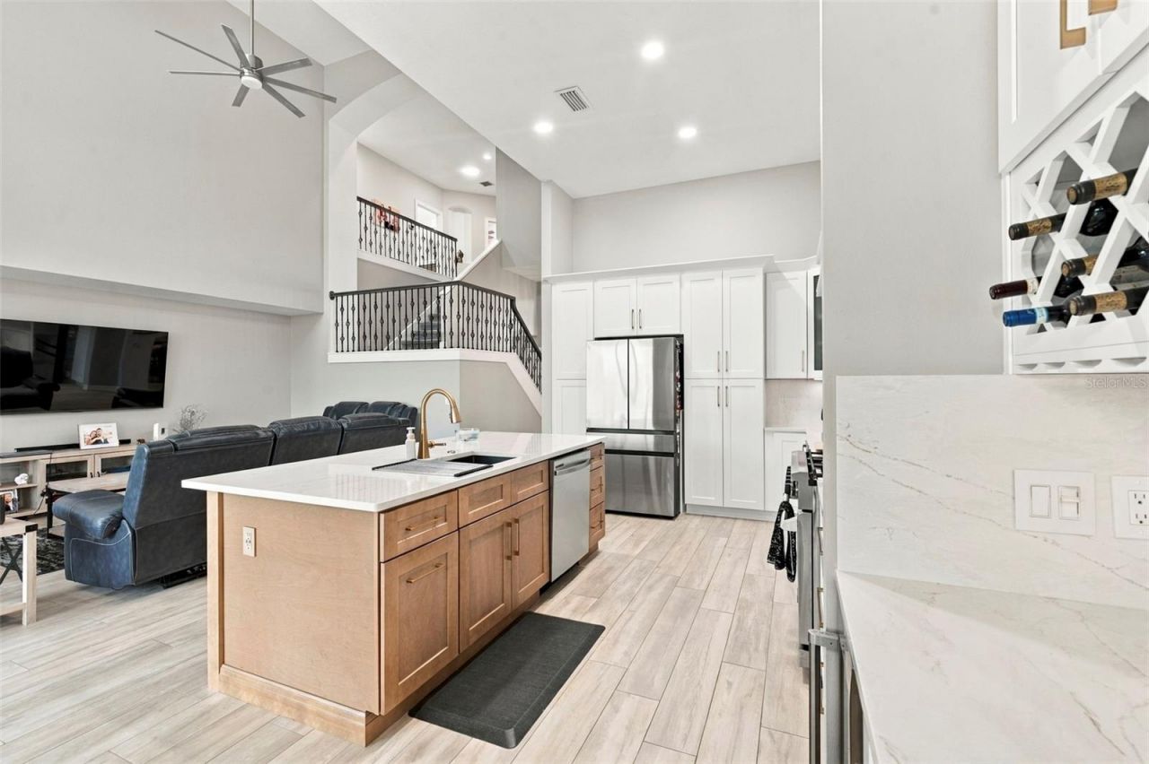 9925 Sago Point Drive, Seminole, FL 33777 Photo