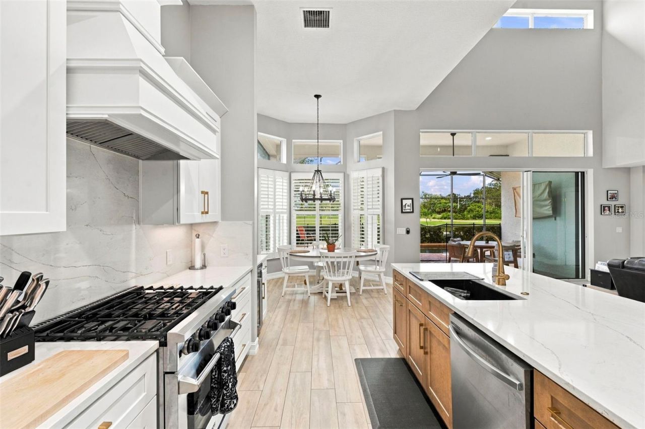 9925 Sago Point Drive, Seminole, FL 33777 Photo
