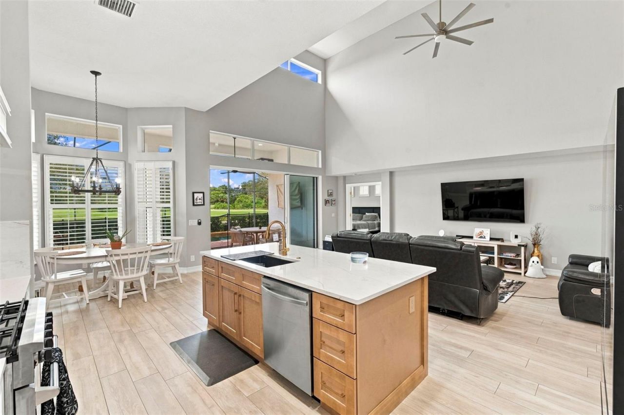 9925 Sago Point Drive, Seminole, FL 33777 Photo