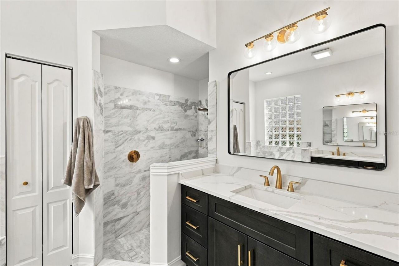 9925 Sago Point Drive, Seminole, FL 33777 Photo