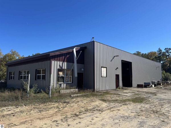 609 Second Street S, Harrisville, MI 48740