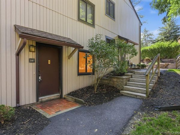 3307 Pine Cone Court , Poughkeepsie, NY 12603