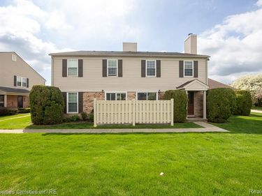 15900 N Franklin Drive , Clinton Township, Mi 48038
