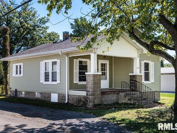 601 S VICKSBURG Street, Marion, IL 62959