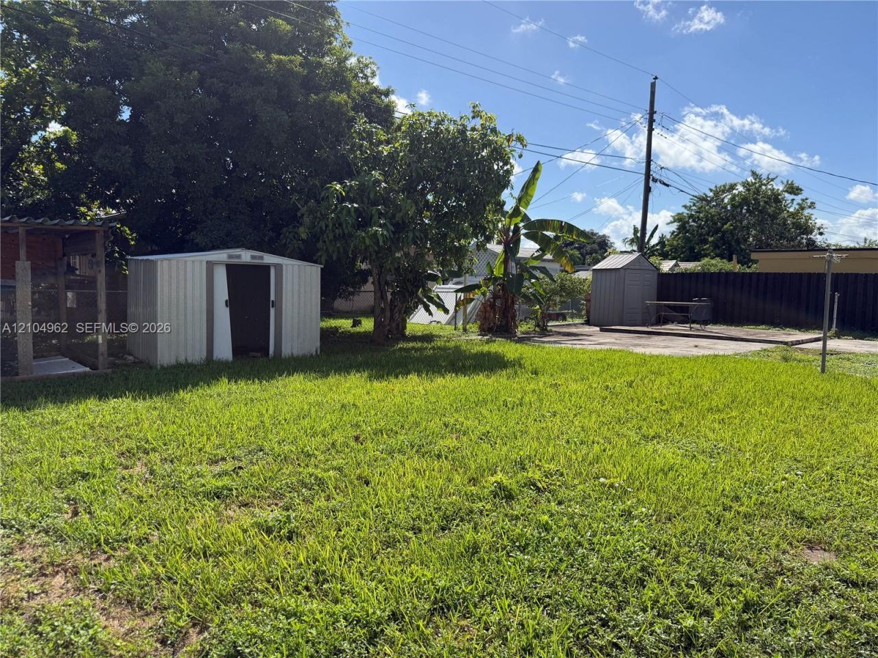 9960 SW 42nd St, Miami, FL 33165 Photo