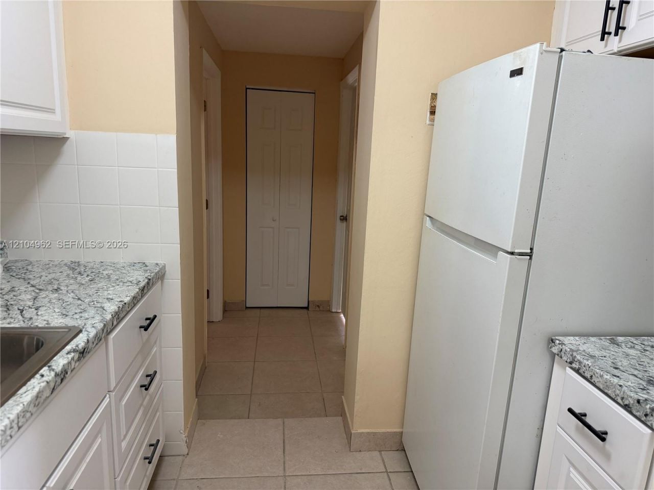 9960 SW 42nd St, Miami, FL 33165 Photo
