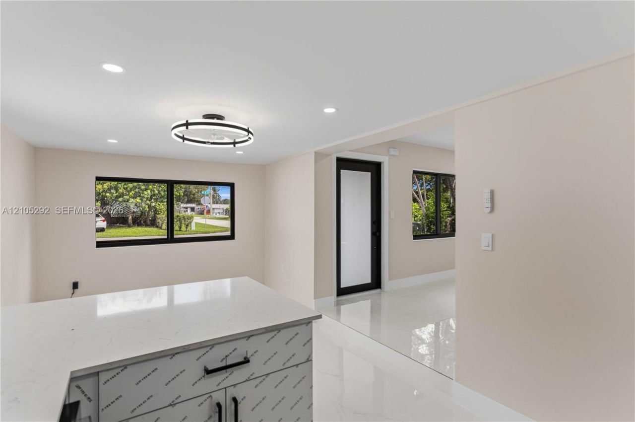 1480 NE 28th St, Pompano Beach, FL 33064 Photo