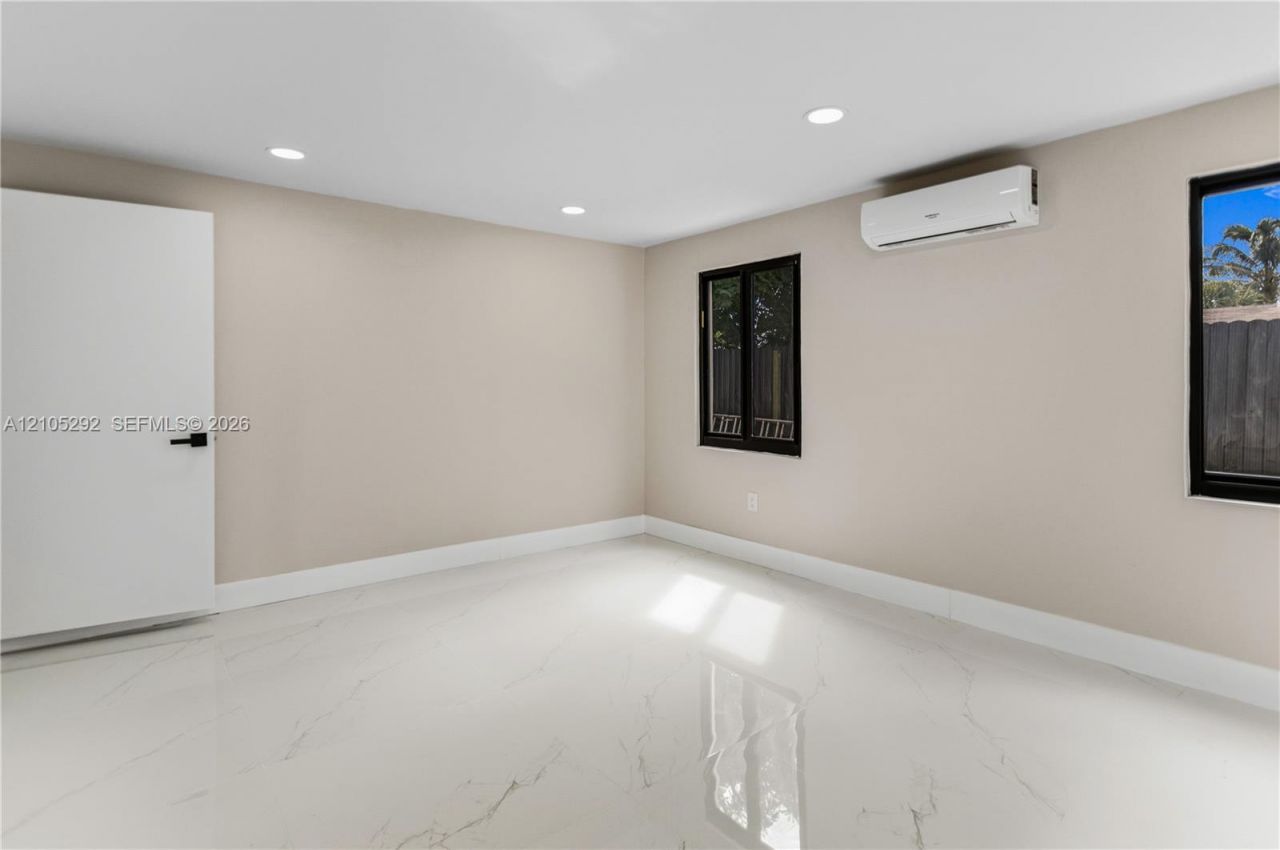1480 NE 28th St, Pompano Beach, FL 33064 Photo