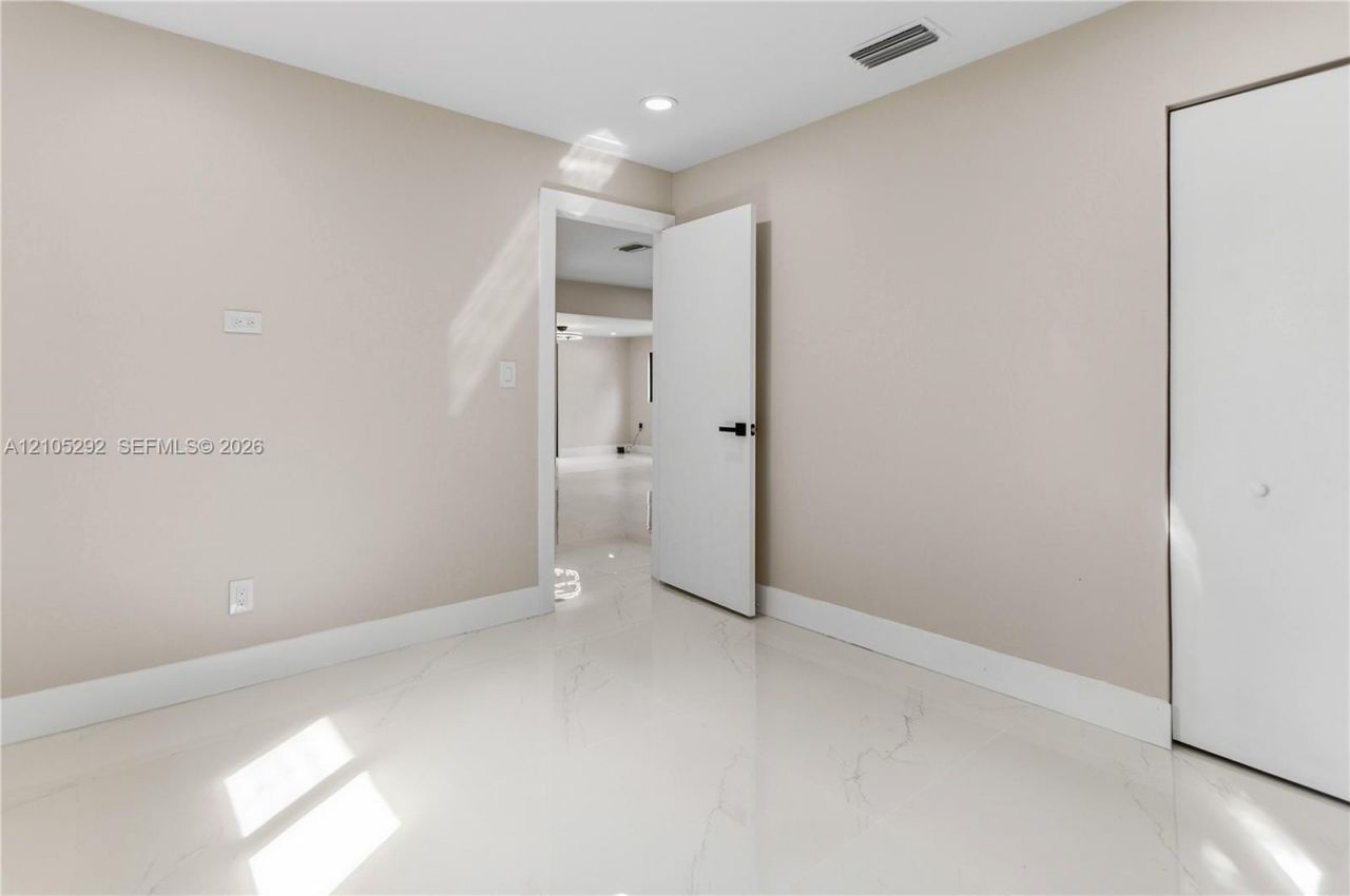 1480 NE 28th St, Pompano Beach, FL 33064 Photo