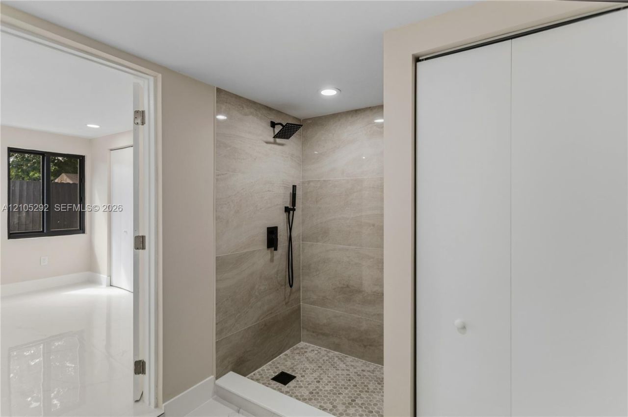 1480 NE 28th St, Pompano Beach, FL 33064 Photo