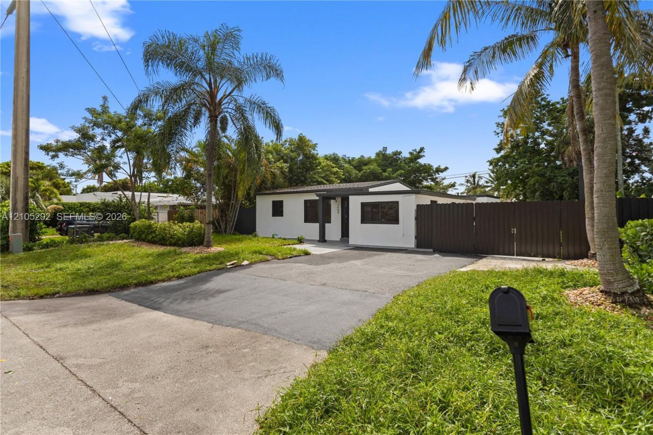 1480 NE 28th St, Pompano Beach, FL 33064 Photo