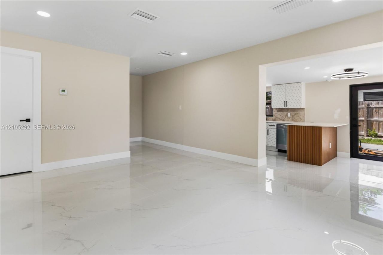 1480 NE 28th St, Pompano Beach, FL 33064 Photo