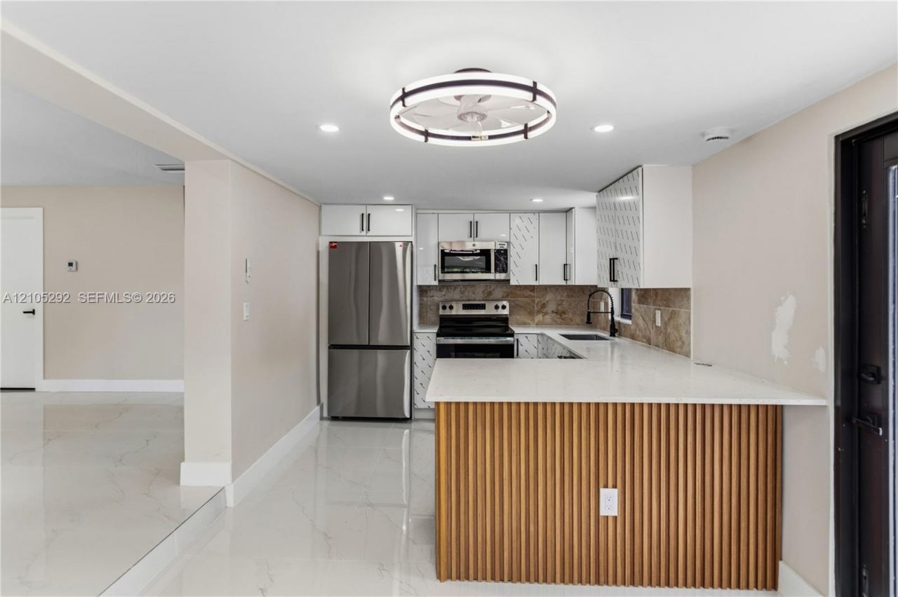 1480 NE 28th St, Pompano Beach, FL 33064 Photo