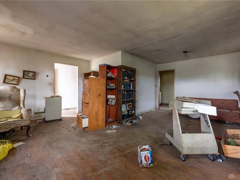 9541 Clyo Road, Dayton, OH 45458 Photo 4