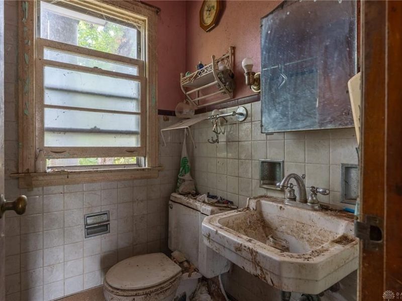 9541 Clyo Road, Dayton, OH 45458 Photo 8