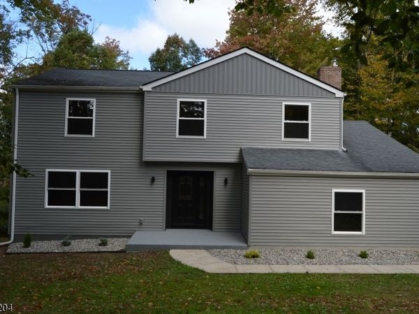 22 Forest Ln, Ewing, NJ 08628