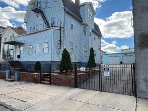 226 Marshall St, Elizabeth, NJ 07206