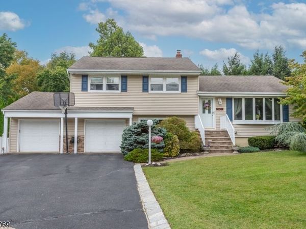 9 Terrace Rd, Wayne, NJ 07470