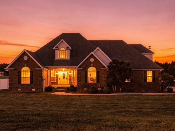 72 Creekside Dr , Manchester, TN 37355