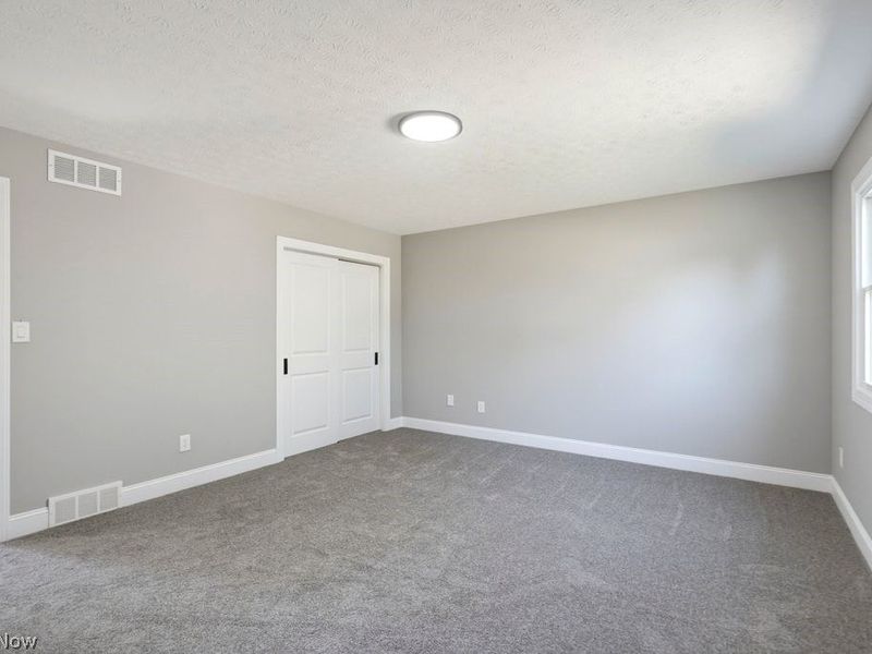 3246 E Waterloo Road, Akron, OH 44312 Photo 24