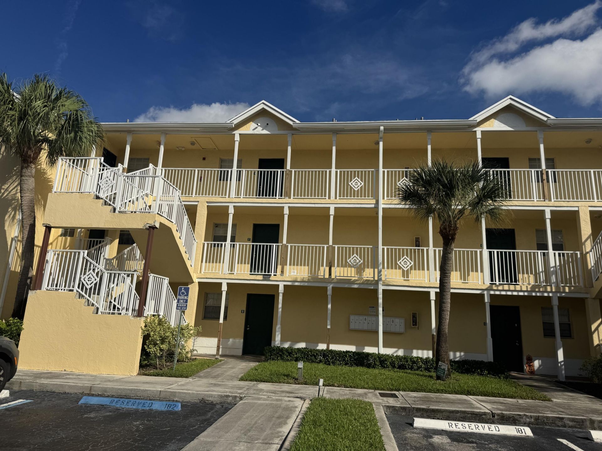 6331 La Costa Drive, Unit B, Boca Raton, FL 33433 Photo