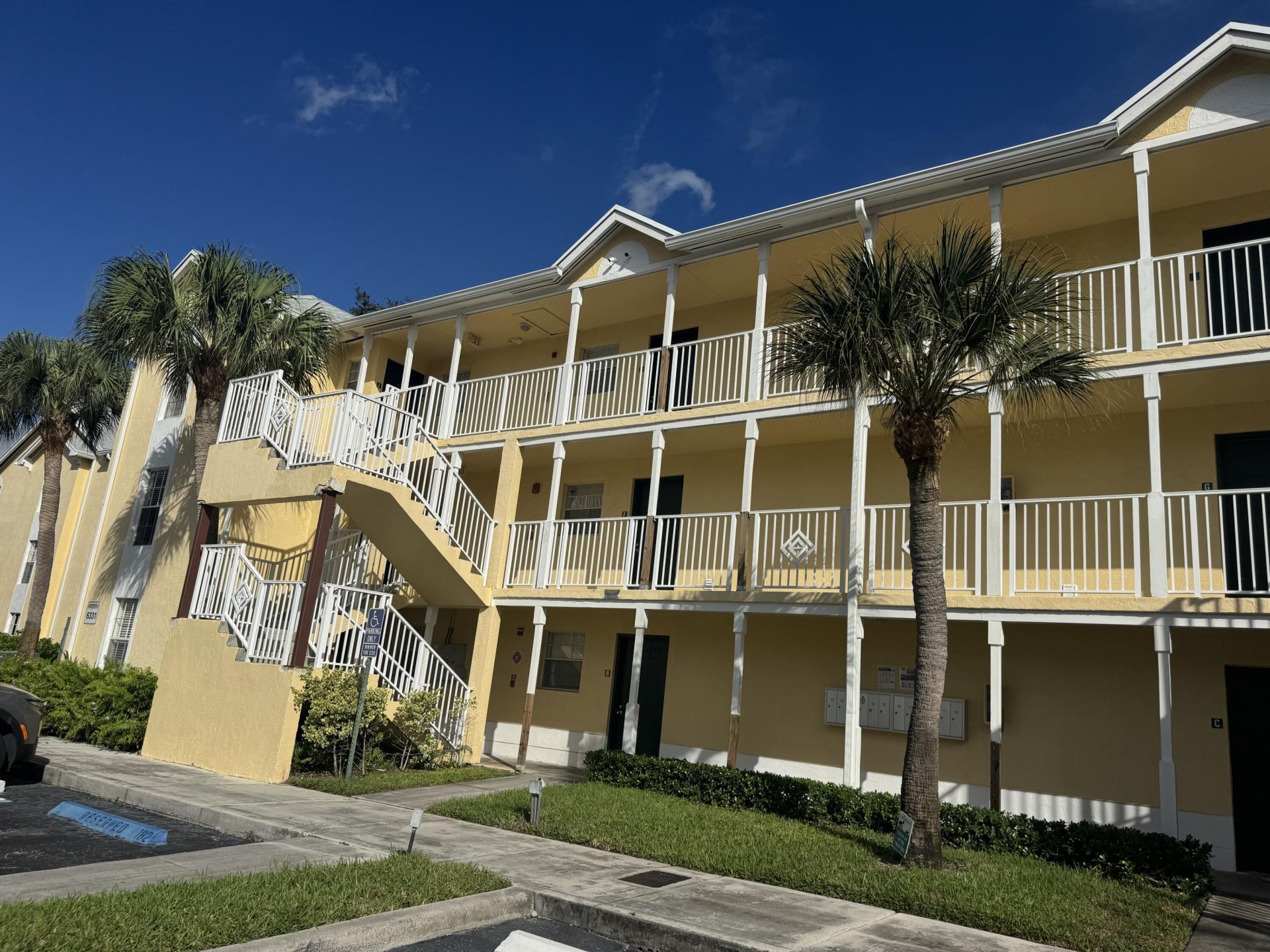 6331 La Costa Drive, Unit B, Boca Raton, FL 33433 Photo