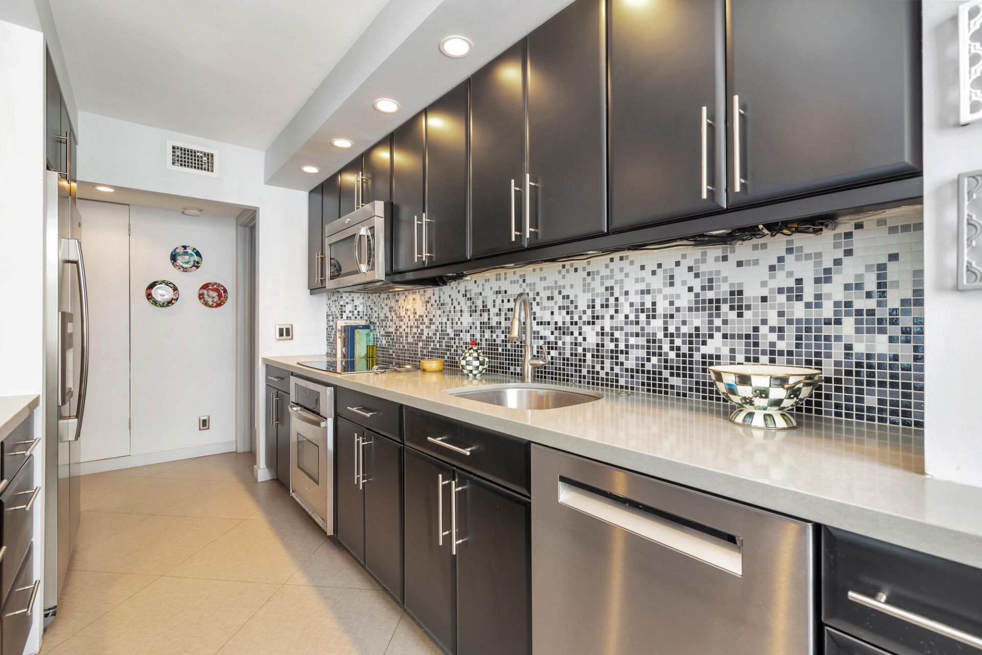 1801 S Flagler Drive, Unit 1411, West Palm Beach, FL 33401 Photo