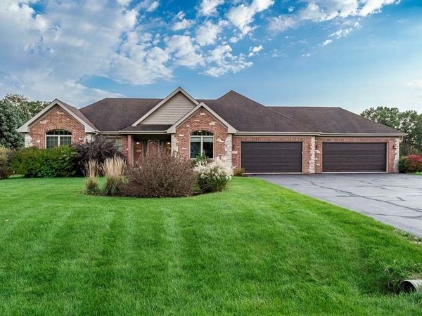 2223 Winding Creek Drive , Belvidere, IL 61008