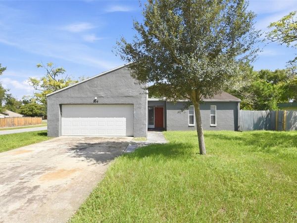 209 BANYAN COURT , WINTER SPRINGS, FL 32708