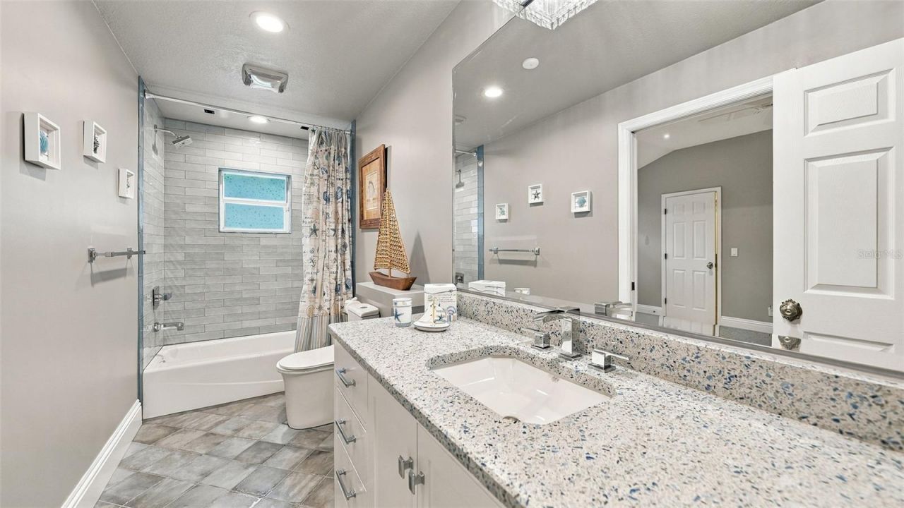 8136 Regents Court, University Park, FL 34201 Photo