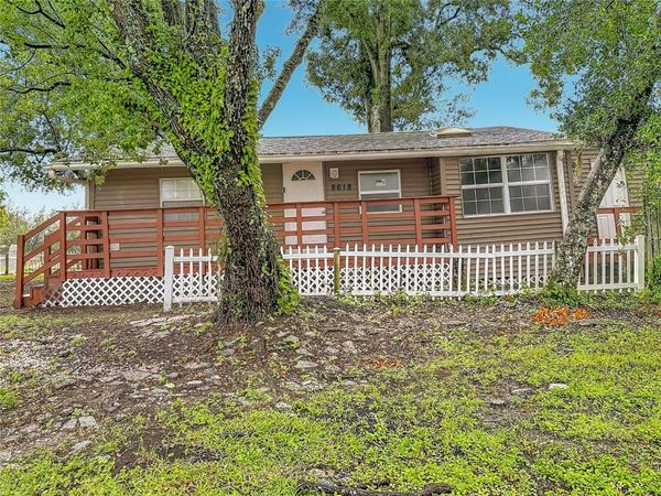 8618 20TH STREET , TAMPA, FL 33619