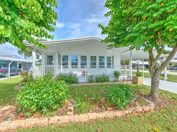 35207 MAKENZIE STREET , ZEPHYRHILLS, FL 33541