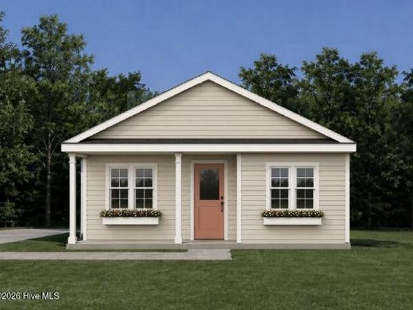 304 Hadnot Avenue , Maysville, NC 28555