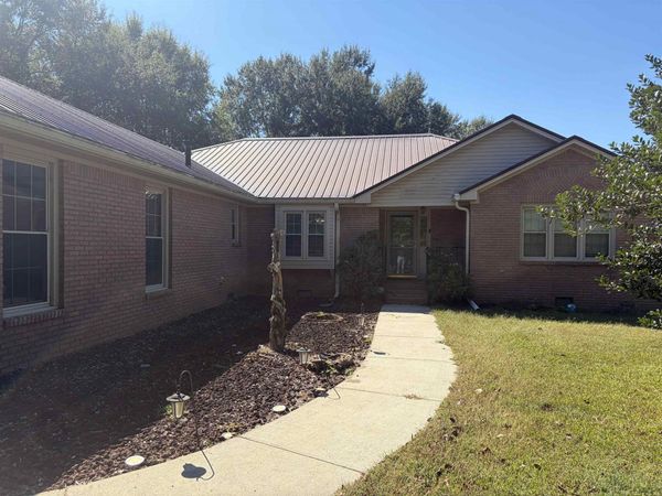 400 Mon Dye Rd, Phil Campbell, AL 35581