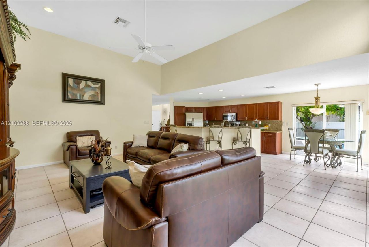 17315 SW 13th St, Pembroke Pines, FL 33029 Photo