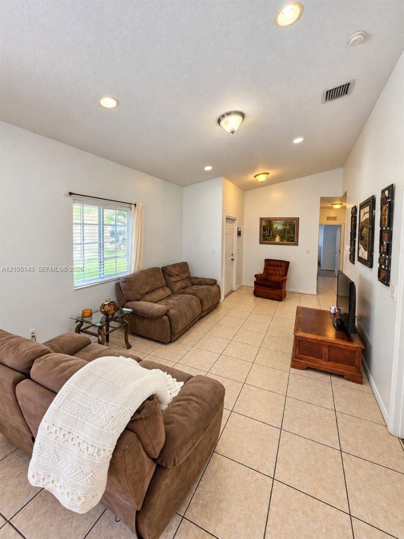 3344 NE 11th Dr , Homestead, FL 33033 Photo