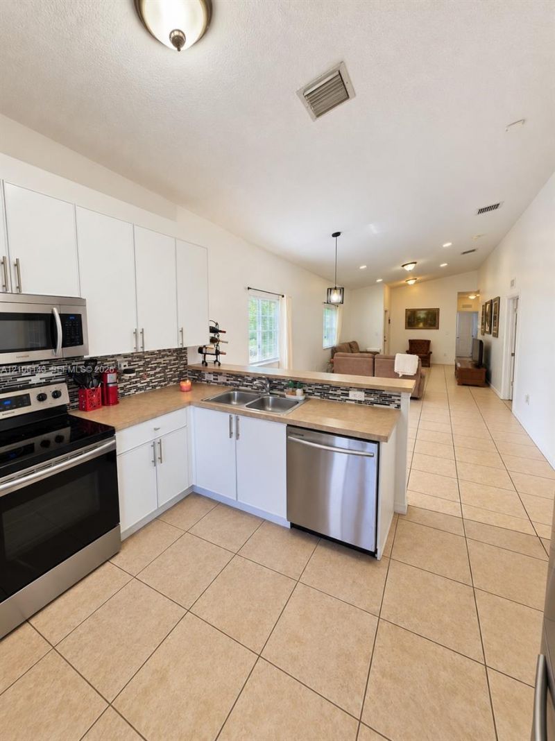 3344 NE 11th Dr , Homestead, FL 33033 Photo
