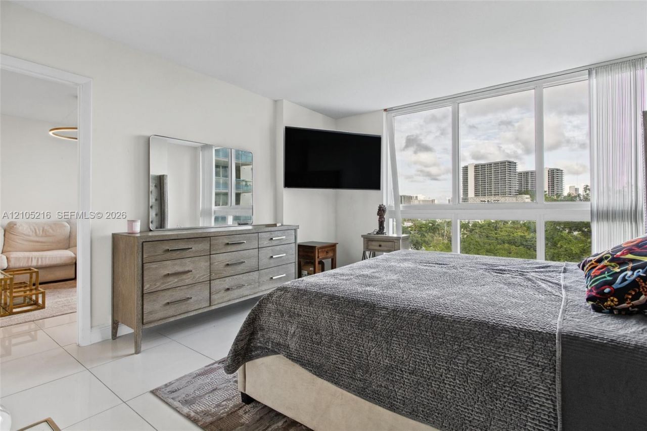 1861 NW S River Dr, Unit 1010, Miami, FL 33125 Photo