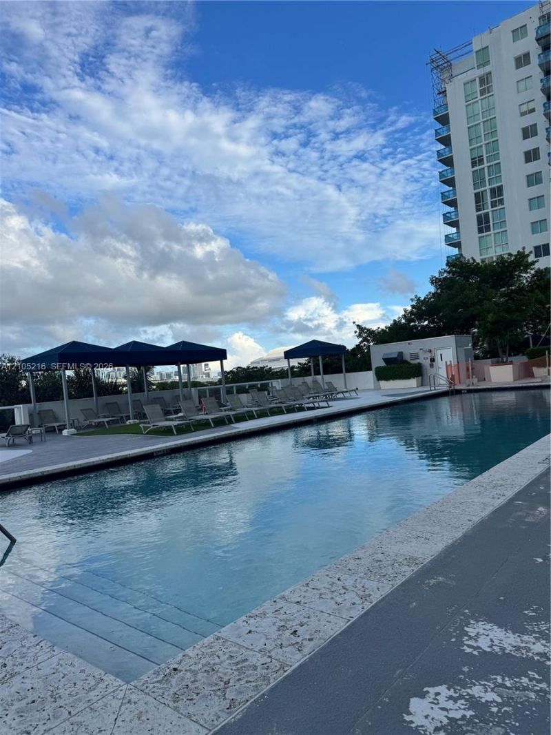 1861 NW S River Dr, Unit 1010, Miami, FL 33125 Photo
