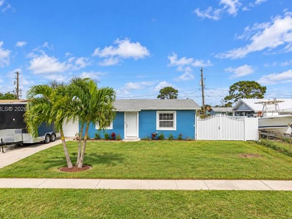 4947 N Royal Ct N , West Palm Beach, FL 33415