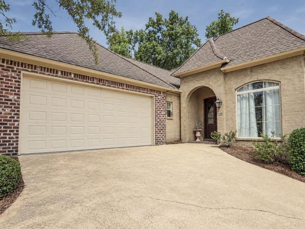 130 L'acadian Dr, Oxford, MS 38655
