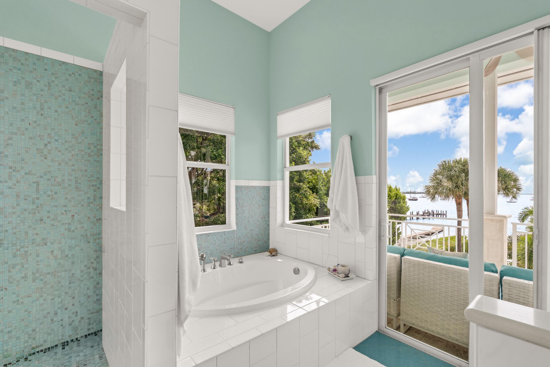 126 Point Pleasant Drive, Key Largo, FL 33037 Photo